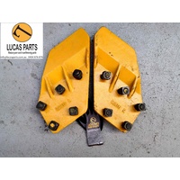 Bucket Side Cutter One Pair R210