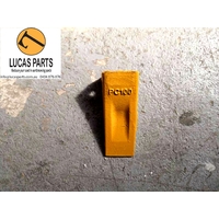 Bucket Tooth PC100 Long Type  P/N 20X-70-14160