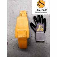 Bucket Tooth Adapter Komatsu PC100 (Side Pin)