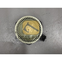 Blower Motor Assembly Komatsu PC110-8M0 PC130-8M0 PC210-10 PC240LC-10 PC290LC-11 PC360LC-10 PC390LL-10 PC490-10 PN: ND116360-0030