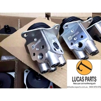 Pilot Valve Komatsu PC15MR-3 PC50MR-2  PC200-8  PC300-8 PC400-7 PN 702-16-04920 