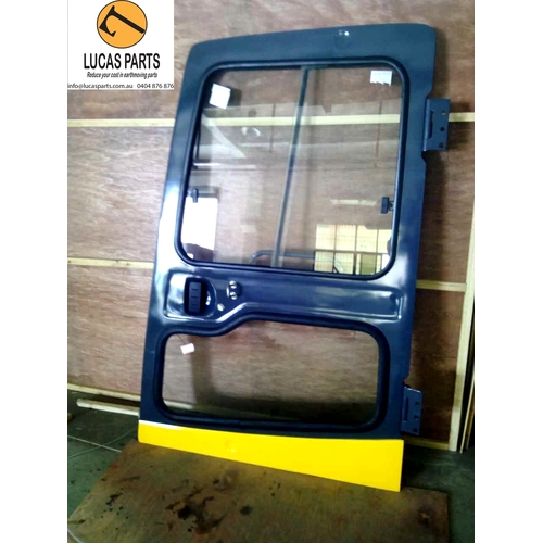 Cabin Door PC200-6
