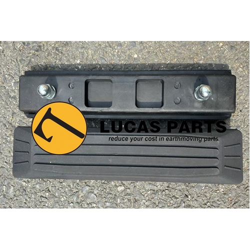 Rubber Pad Bolt On Type  Premium Quality with Nuts  300mm CAT302.5 R35 TB125 SK25SR XE35U 